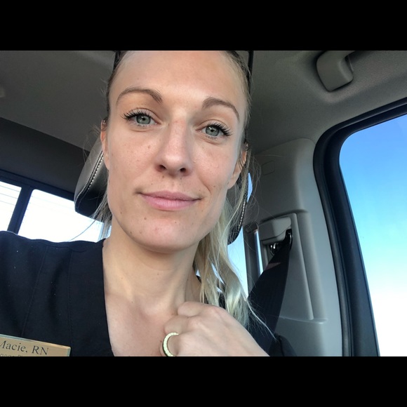 Meet your Posher, Macie - Picture 2 of 2